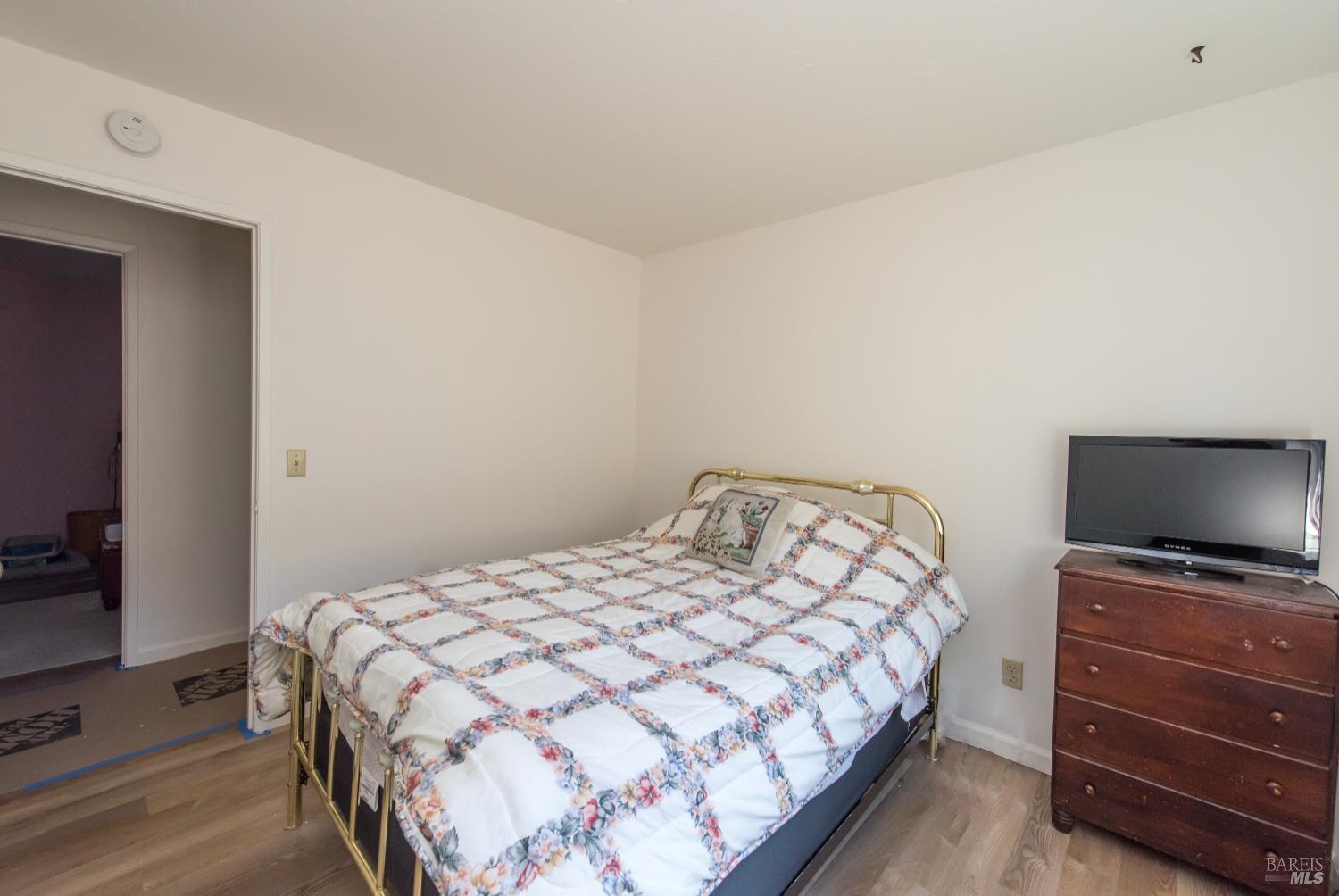 Detail Gallery Image 11 of 32 For 1642 Lauren Dr, Petaluma,  CA 94954 - 4 Beds | 2 Baths