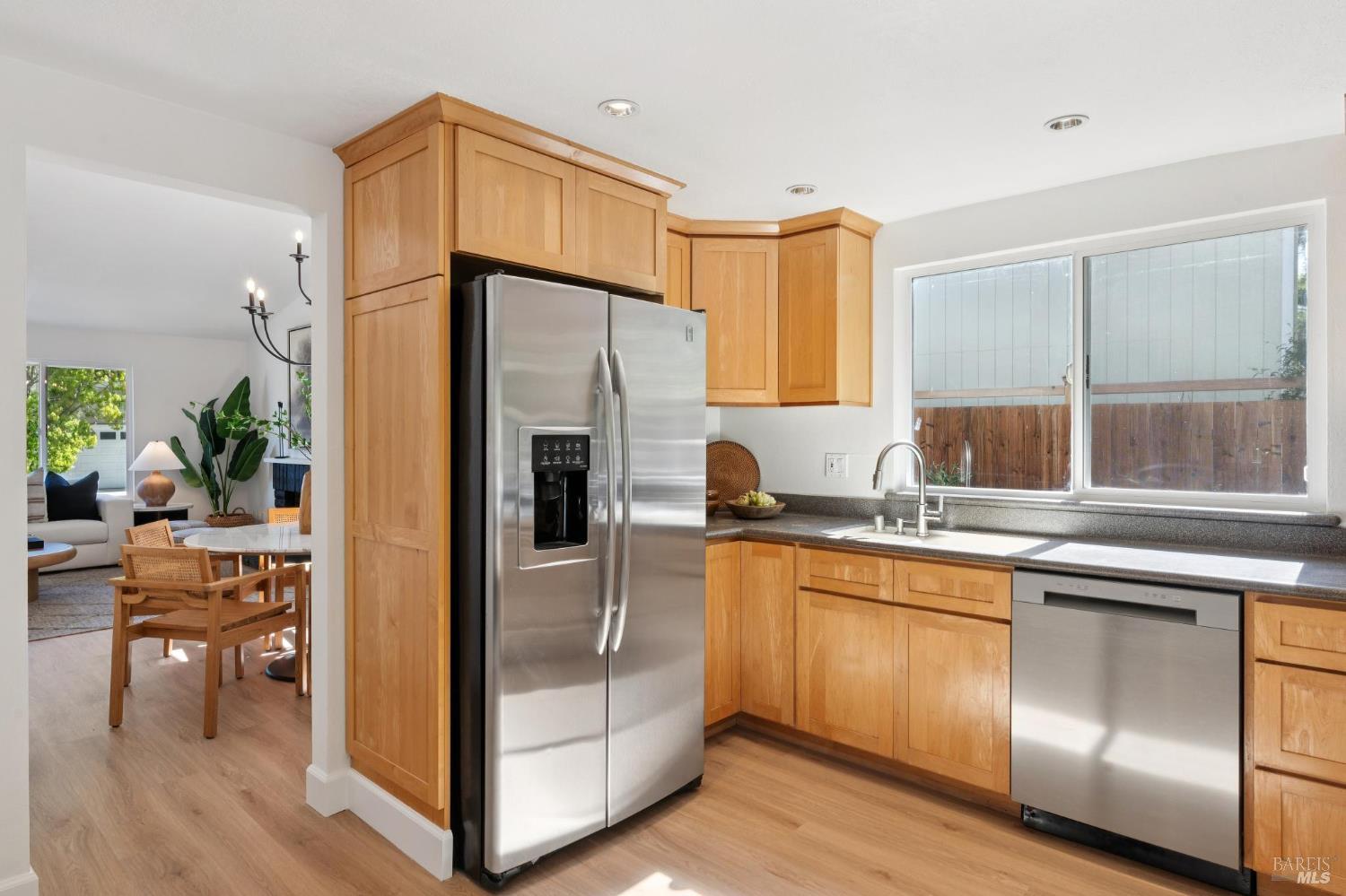 Detail Gallery Image 19 of 48 For 34 Plata Ct, Novato,  CA 94947 - 4 Beds | 2 Baths