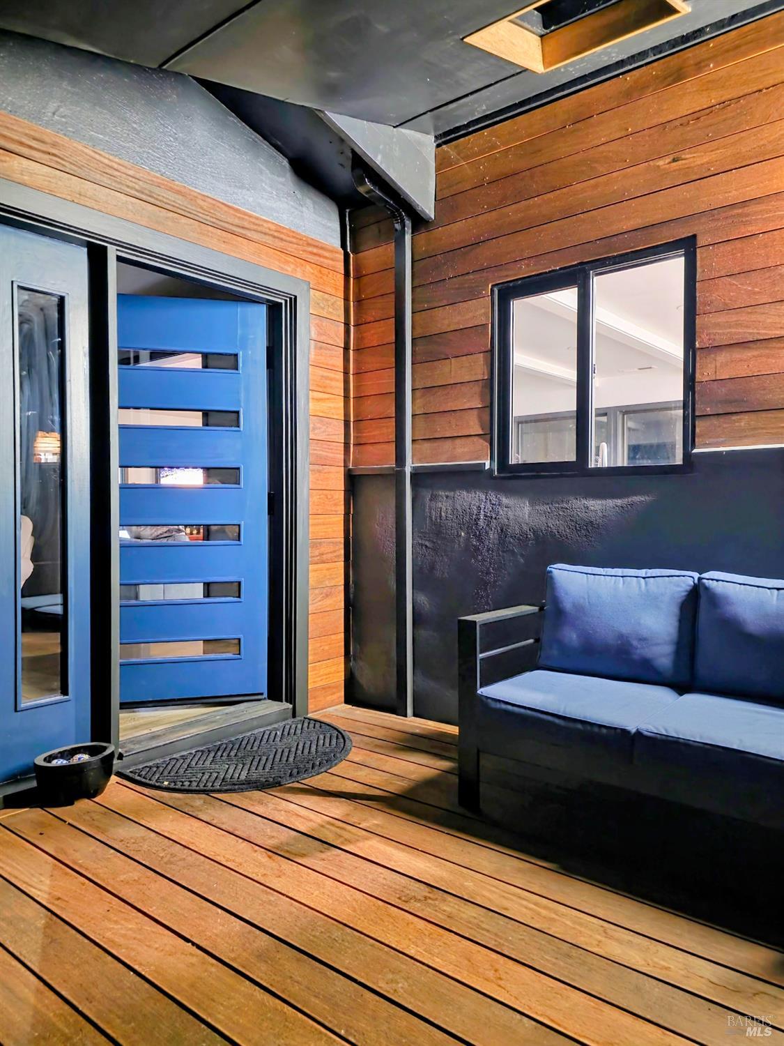 Detail Gallery Image 31 of 33 For 2100 Center Rd, Novato,  CA 94947 - 4 Beds | 3 Baths