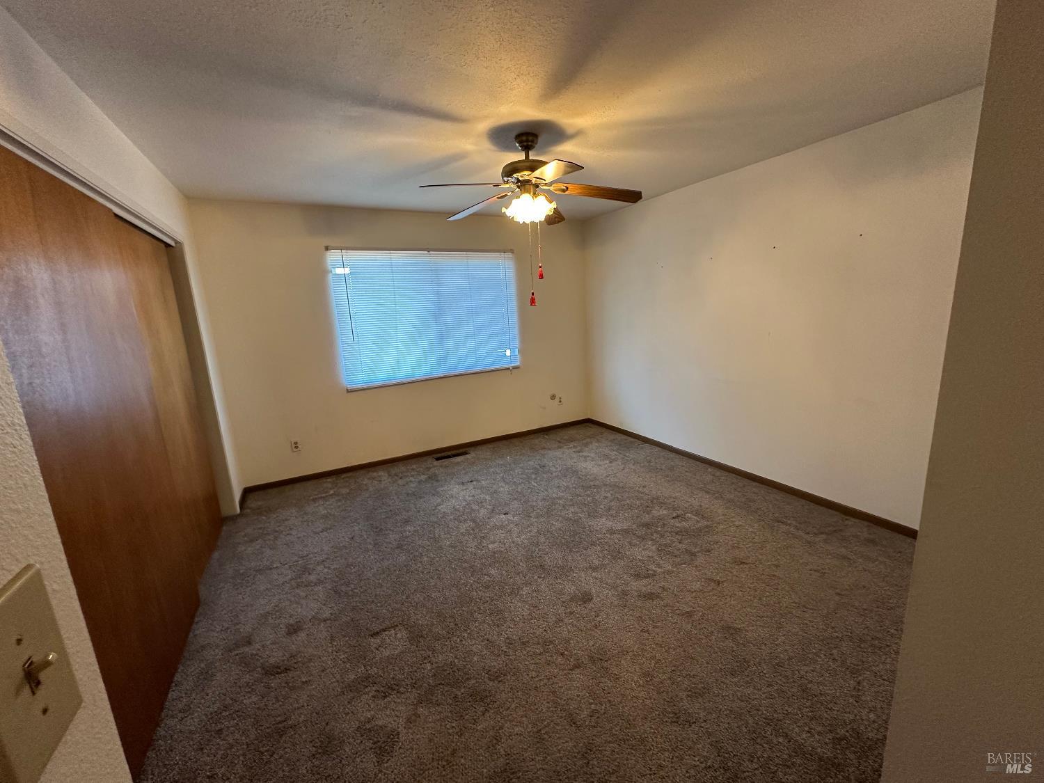 Detail Gallery Image 8 of 18 For 567 Pebble Way St, Clearlake Oaks,  CA 95423 - 3 Beds | 2 Baths