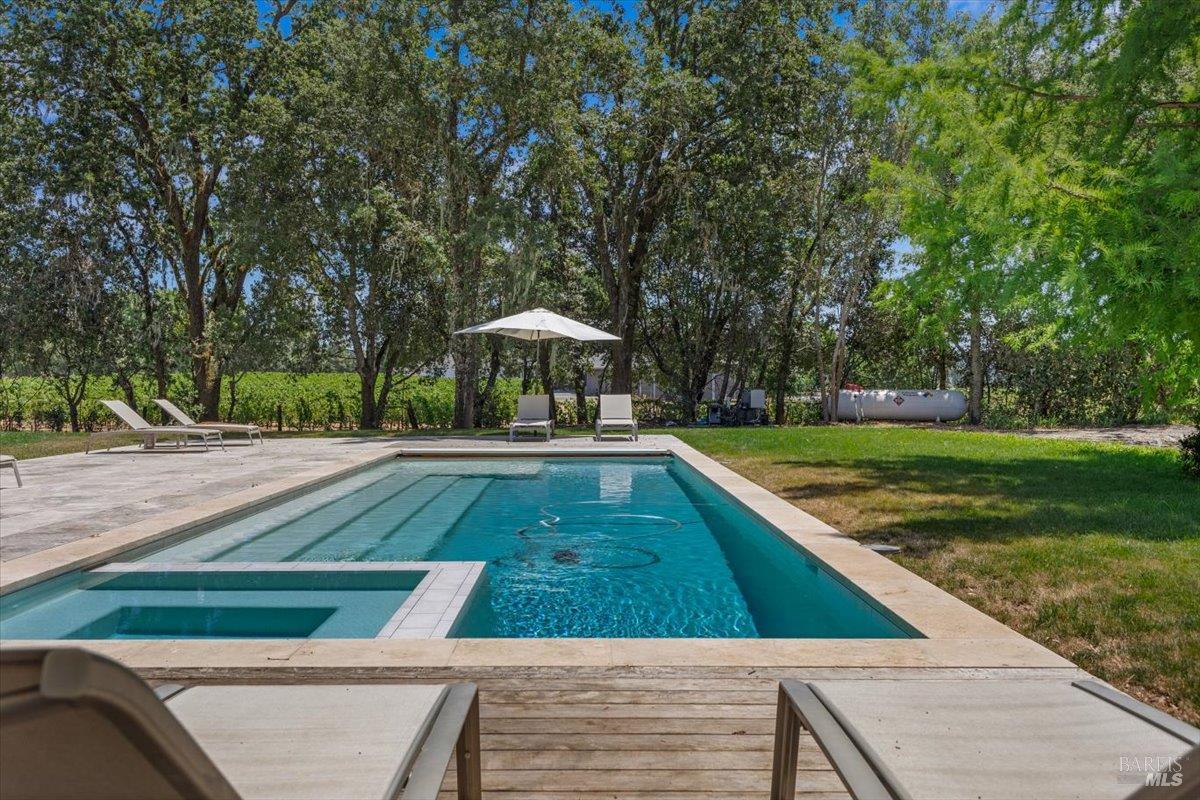 Detail Gallery Image 2 of 65 For 5647 Highway 128 Hwy, Geyserville,  CA 95441 - 3 Beds | 2 Baths