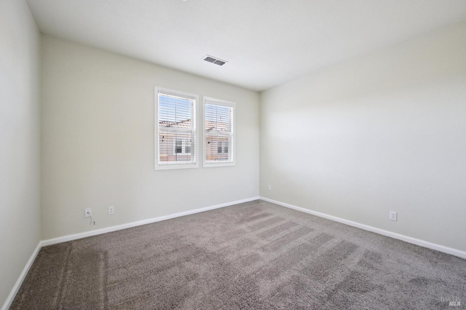 Detail Gallery Image 33 of 43 For 4302 Keegan St, Dublin,  CA 94568 - 3 Beds | 3 Baths