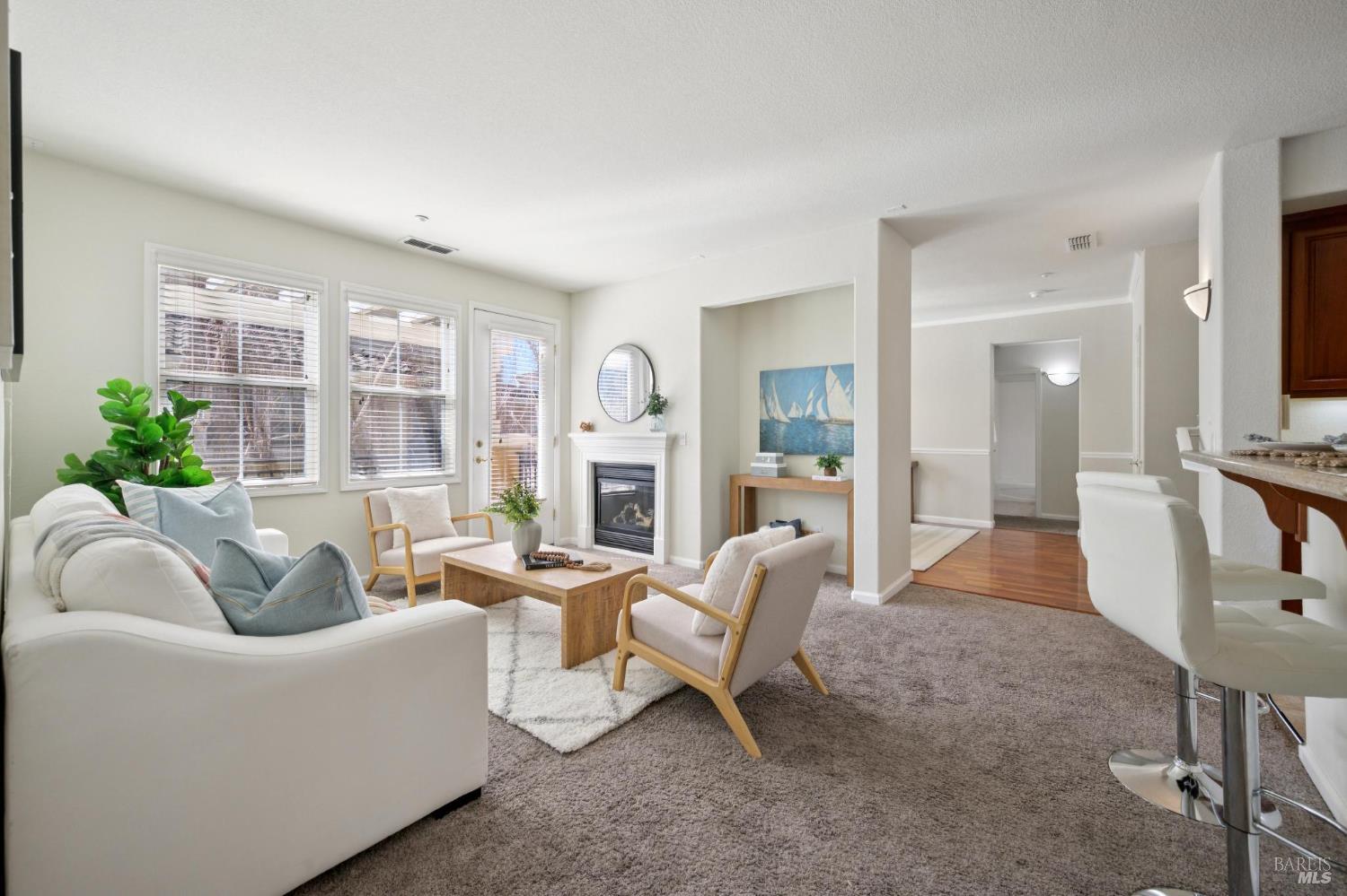 Detail Gallery Image 4 of 43 For 4302 Keegan St, Dublin,  CA 94568 - 3 Beds | 3 Baths