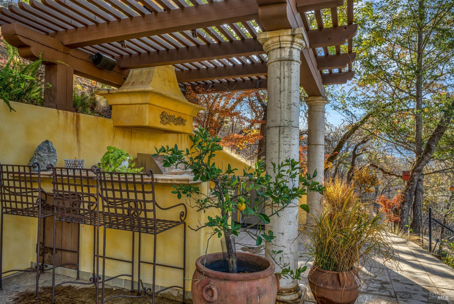 Detail Gallery Image 31 of 84 For 2395 Pickett Rd, Calistoga,  CA 94515 - 3 Beds | 3/2 Baths