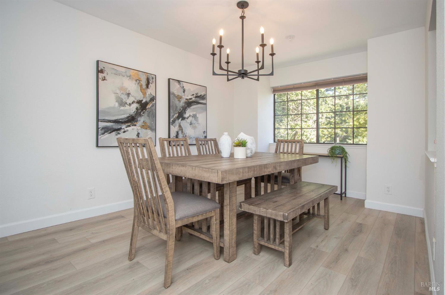 Detail Gallery Image 10 of 30 For 230 Pelican Ln, Novato,  CA 94949 - 3 Beds | 2/1 Baths