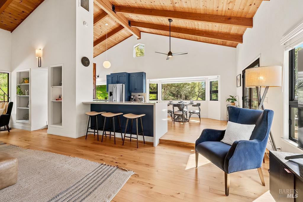 Detail Gallery Image 18 of 58 For 913 Valley View Dr, Healdsburg,  CA 95448 - 3 Beds | 3 Baths