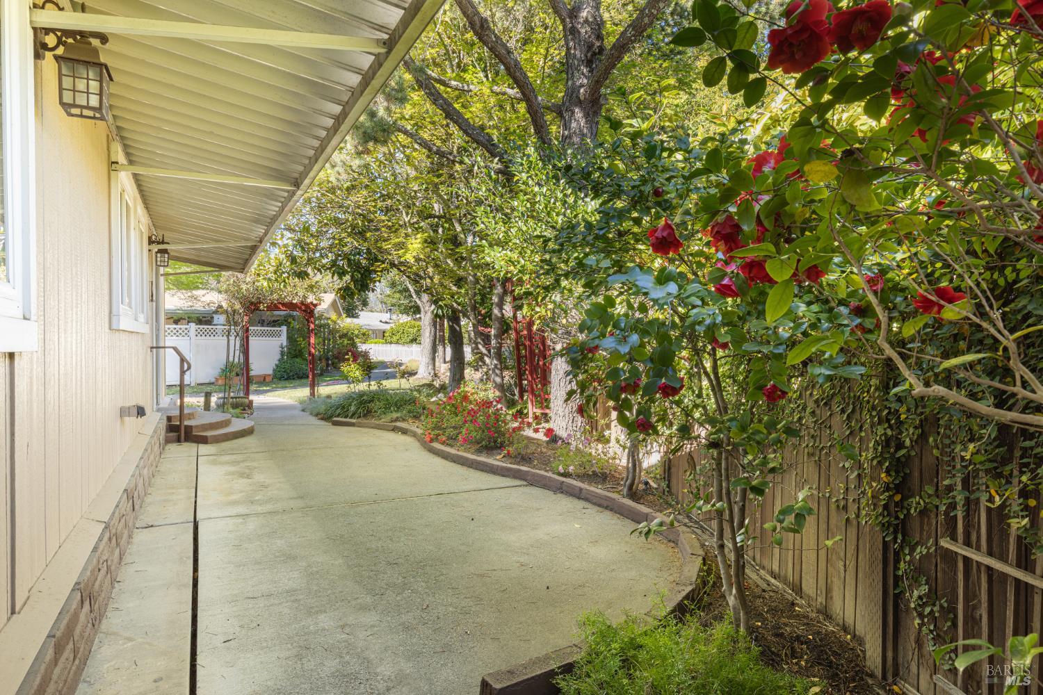 Detail Gallery Image 3 of 31 For 7 San Juan Ct, Saint Helena,  CA 94574 - 2 Beds | 2 Baths