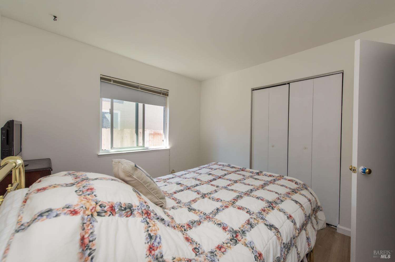 Detail Gallery Image 12 of 32 For 1642 Lauren Dr, Petaluma,  CA 94954 - 4 Beds | 2 Baths