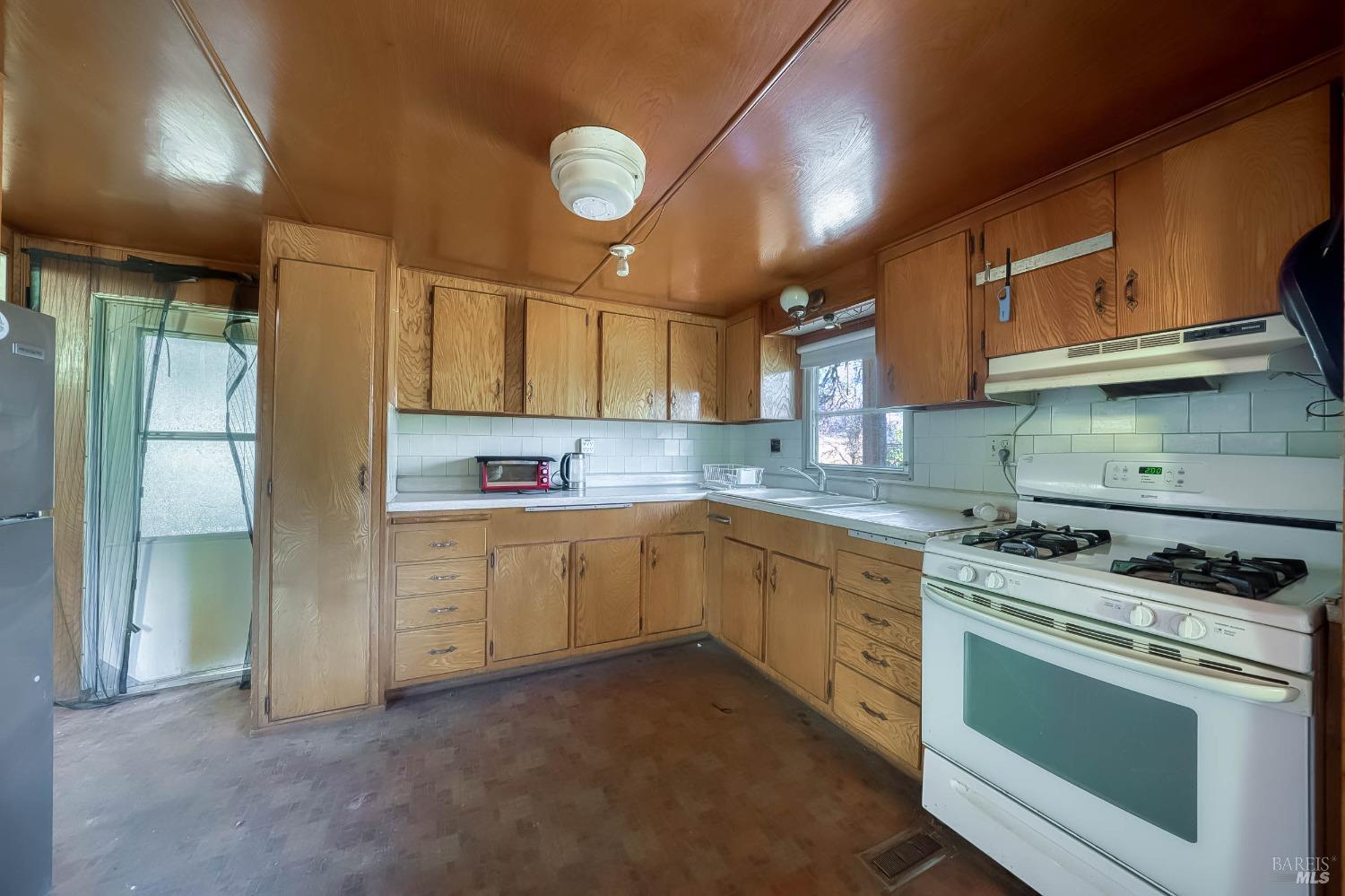 Detail Gallery Image 4 of 49 For 23059 Jerusalem Grade Unkn, Lower Lake,  CA 95457 - 3 Beds | 2 Baths