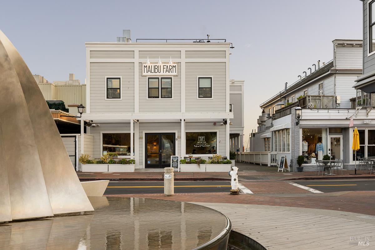 Detail Gallery Image 54 of 56 For 2002 Paradise Dr, Tiburon,  CA 94920 - – Beds | – Baths