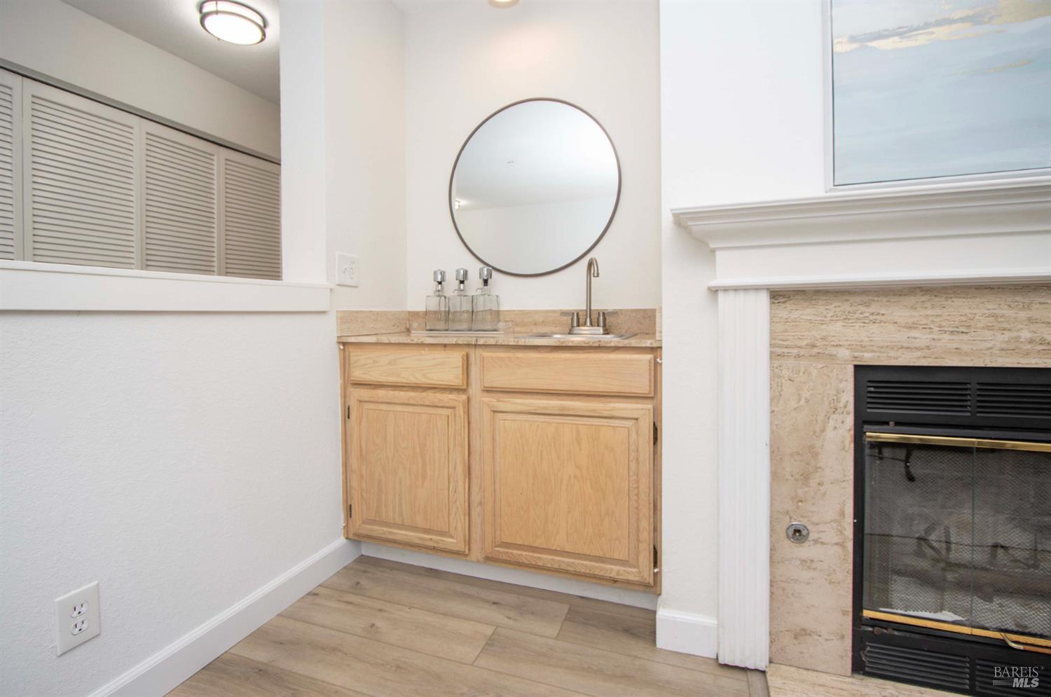 Detail Gallery Image 7 of 30 For 230 Pelican Ln, Novato,  CA 94949 - 3 Beds | 2/1 Baths