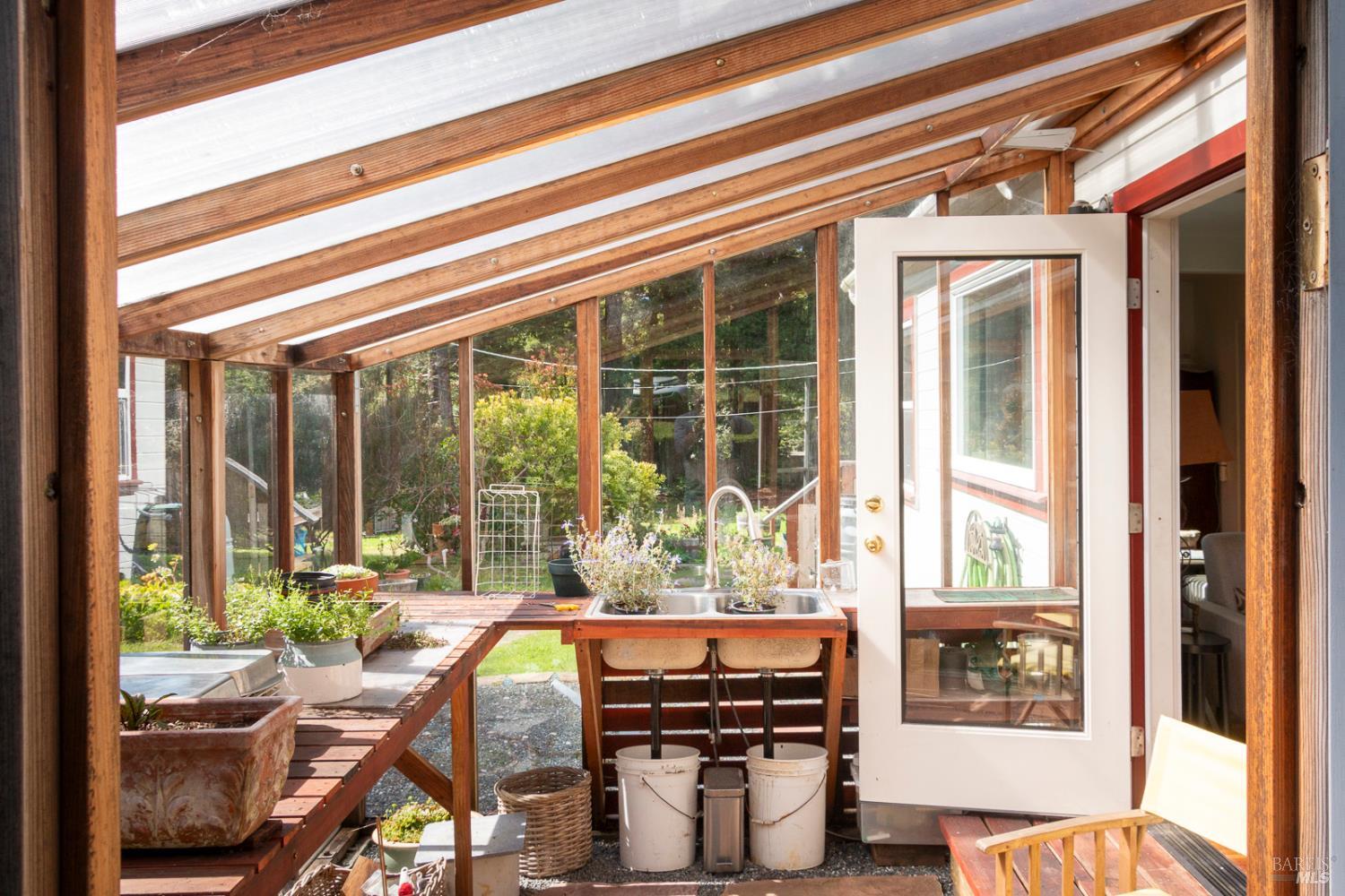 Detail Gallery Image 3 of 55 For 10901 Gurley Ln, Mendocino,  CA 95460 - 2 Beds | 1/1 Baths