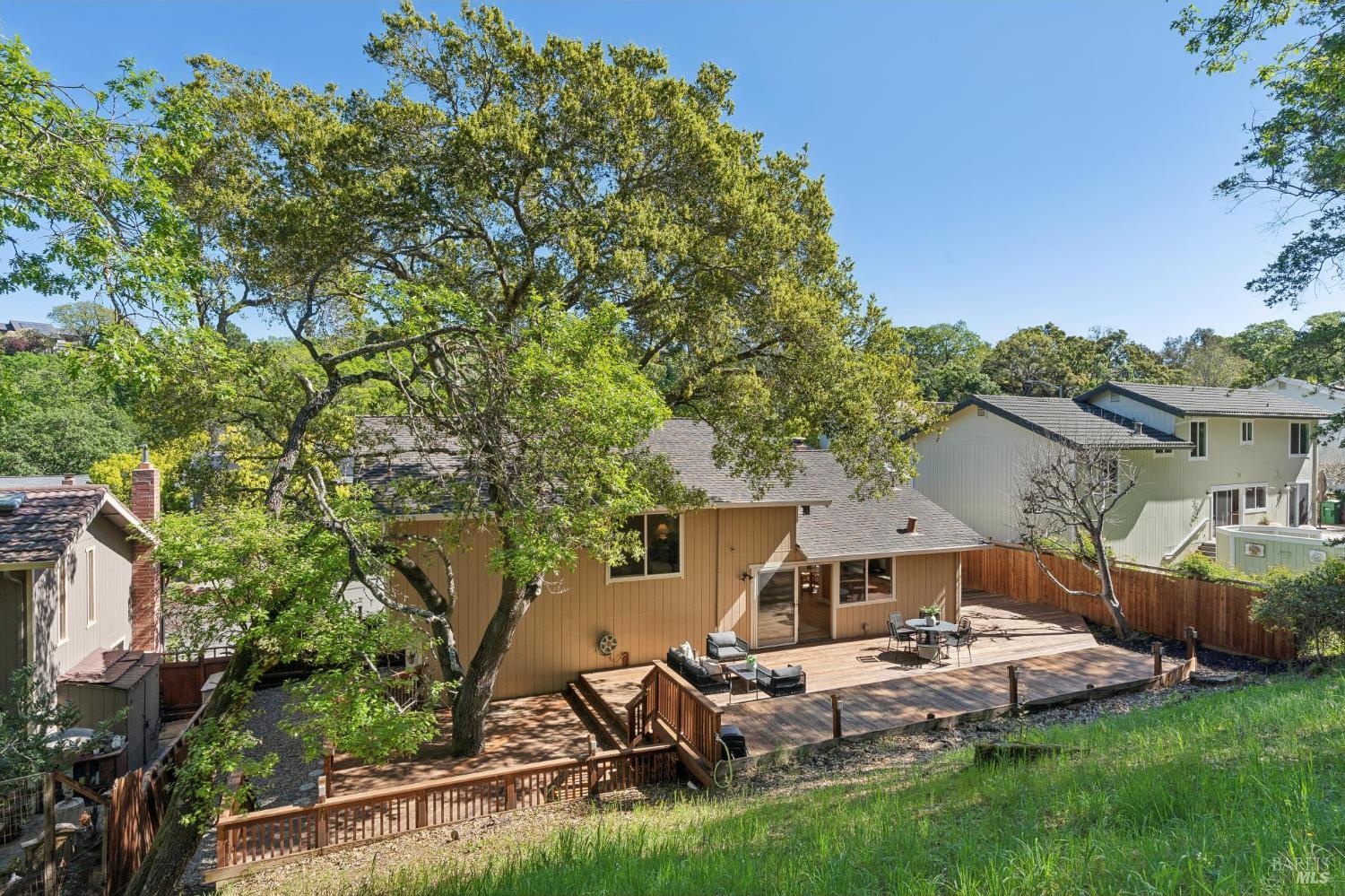 Detail Gallery Image 46 of 48 For 34 Plata Ct, Novato,  CA 94947 - 4 Beds | 2 Baths