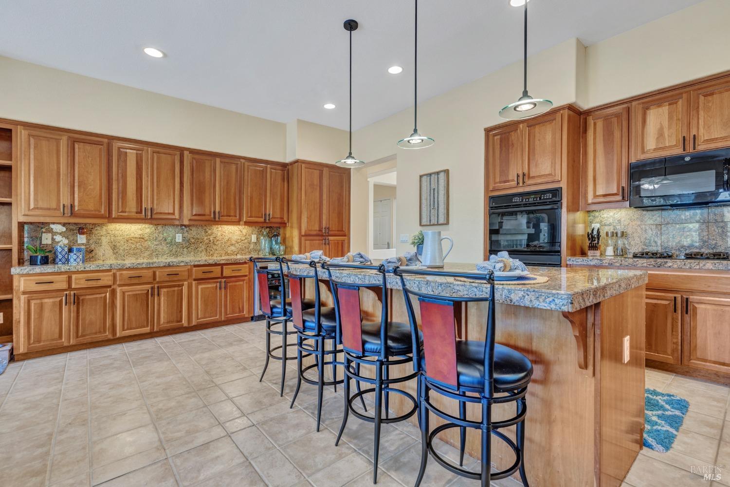 Detail Gallery Image 33 of 78 For 2722 Washburn Ct, Vallejo,  CA 94591 - 4 Beds | 3 Baths