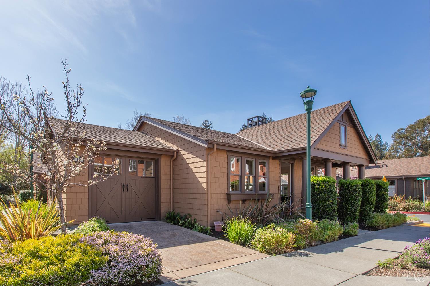 Detail Gallery Image 14 of 15 For 15 Camellia Cir, Larkspur,  CA 94939 - 1 Beds | 1 Baths