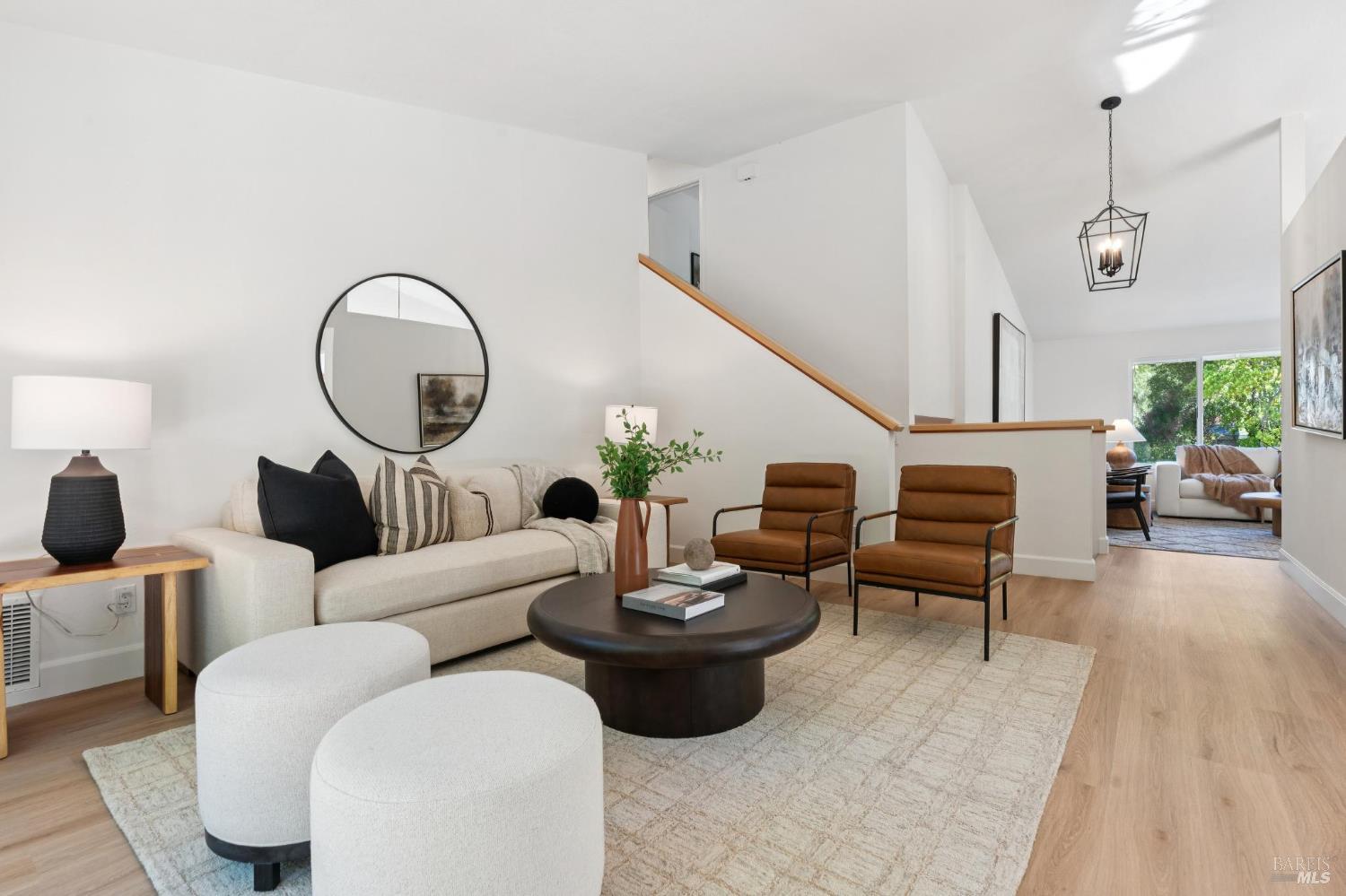 Detail Gallery Image 14 of 48 For 34 Plata Ct, Novato,  CA 94947 - 4 Beds | 2 Baths