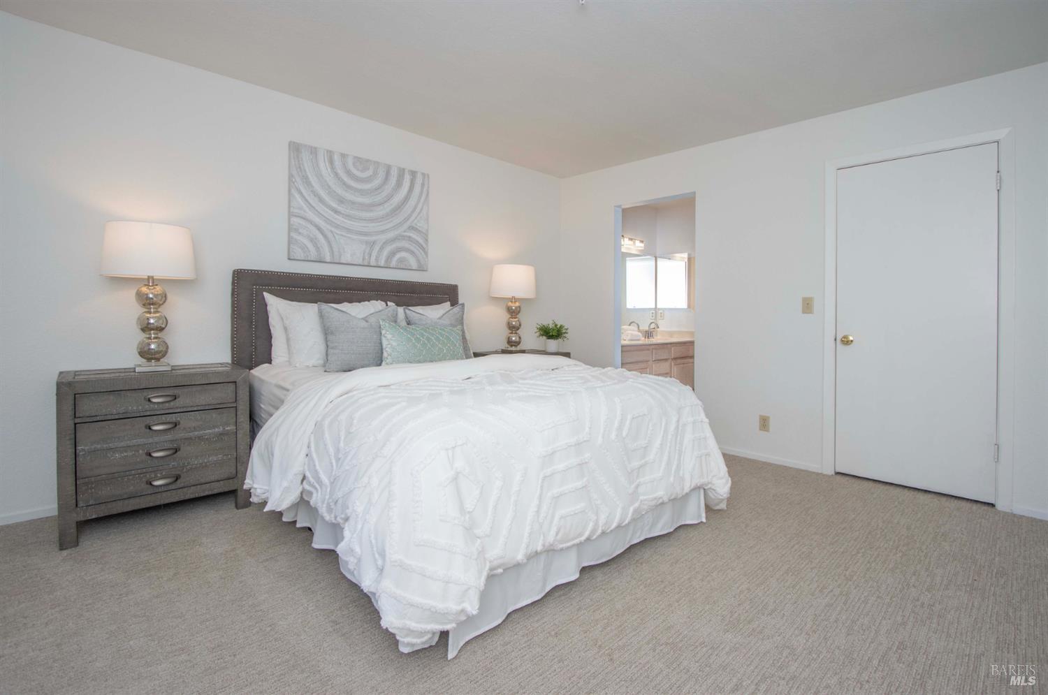 Detail Gallery Image 26 of 30 For 230 Pelican Ln, Novato,  CA 94949 - 3 Beds | 2/1 Baths