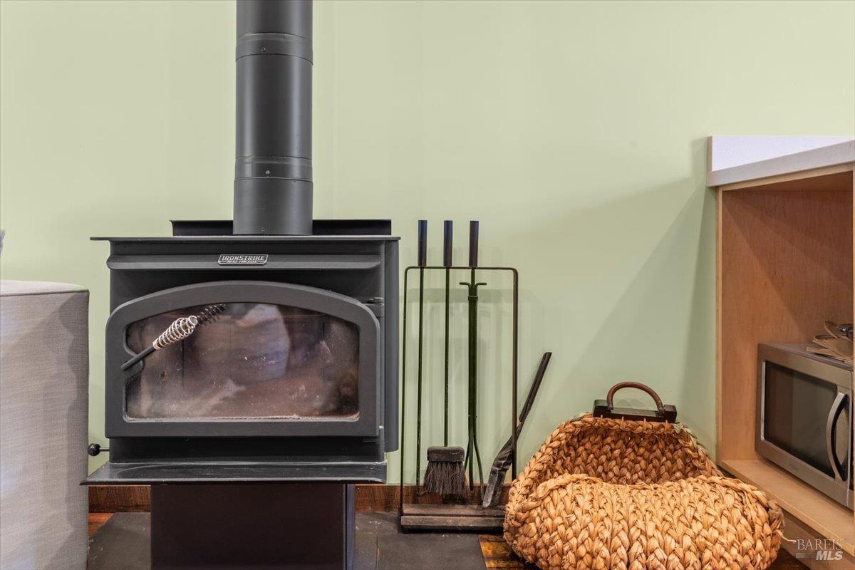 Detail Gallery Image 17 of 65 For 5647 Highway 128 Hwy, Geyserville,  CA 95441 - 3 Beds | 2 Baths