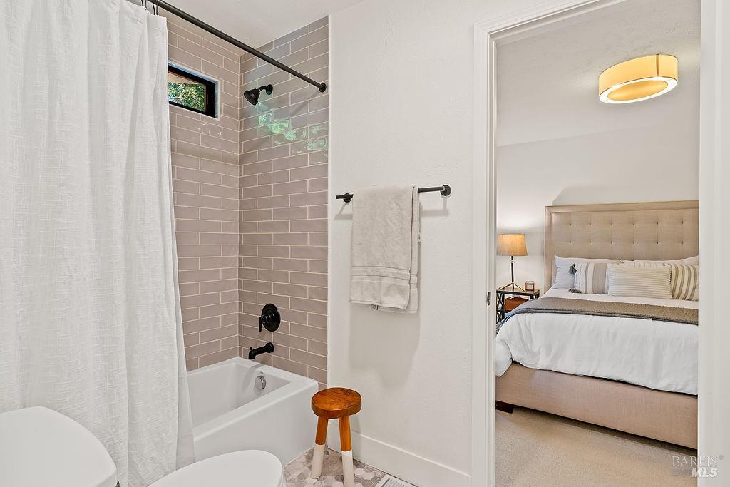 Detail Gallery Image 49 of 58 For 913 Valley View Dr, Healdsburg,  CA 95448 - 3 Beds | 3 Baths