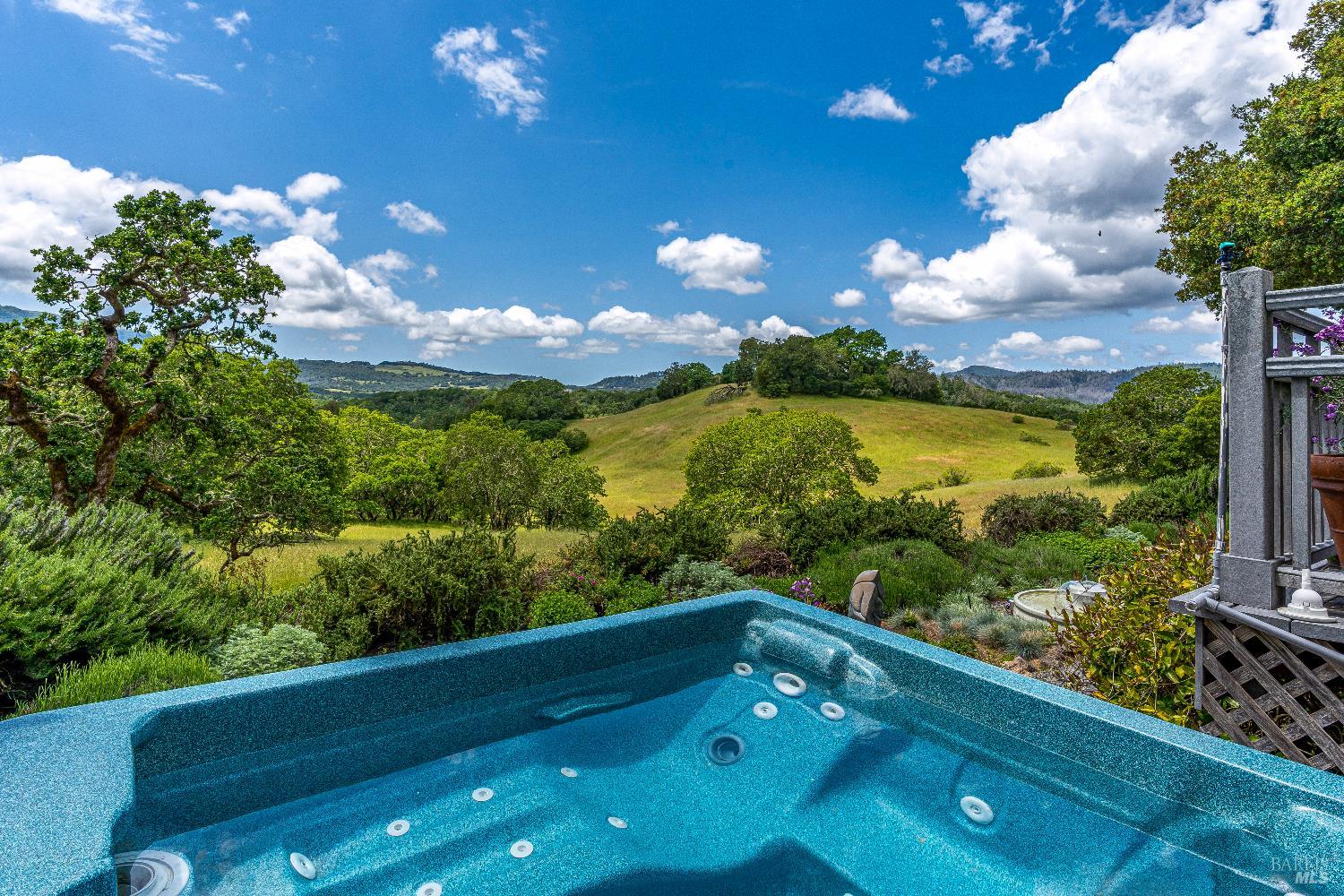 Detail Gallery Image 18 of 45 For 10601 Slattery Rd, Glen Ellen,  CA 95442 - 3 Beds | 2 Baths