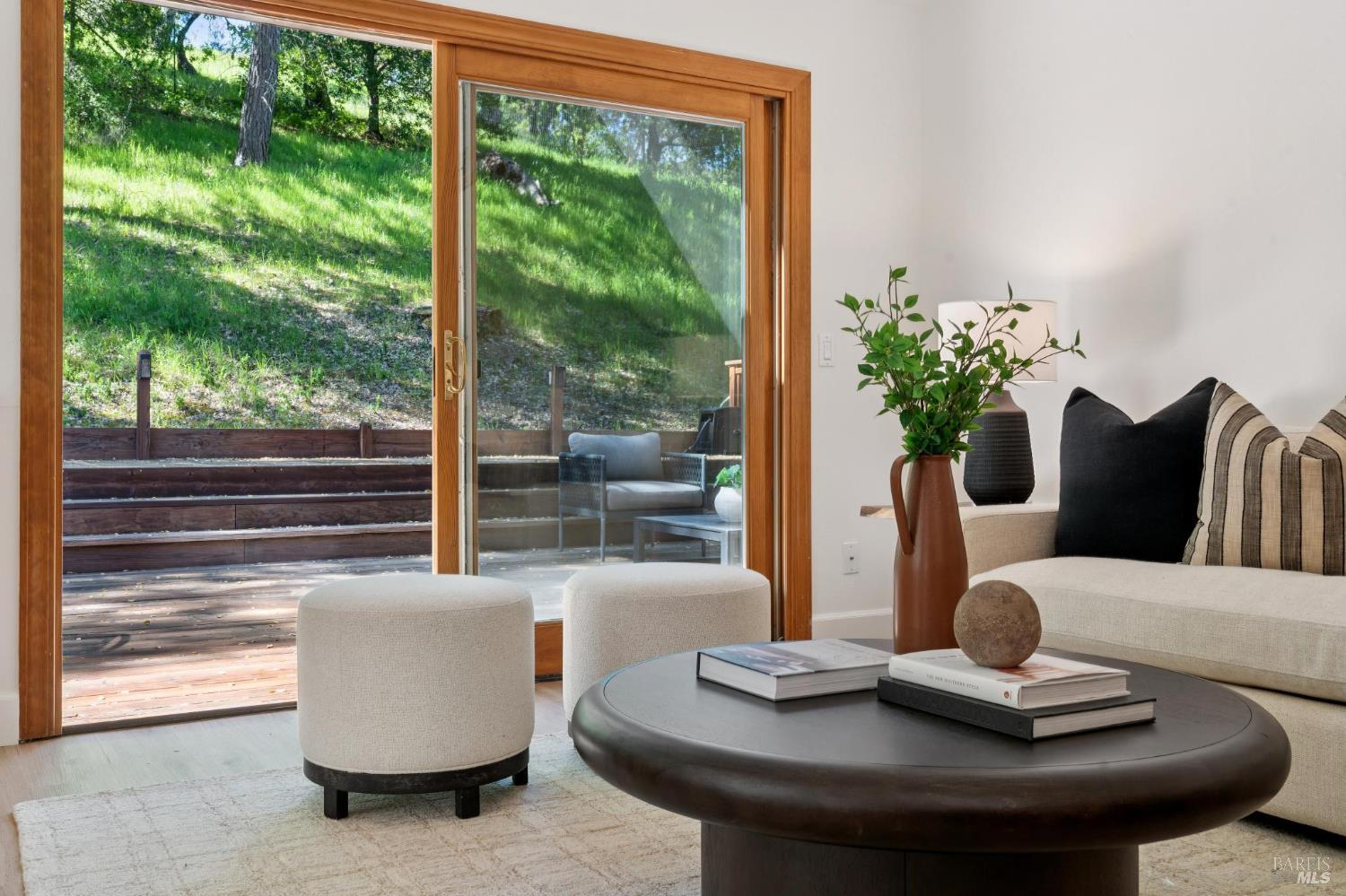 Detail Gallery Image 13 of 48 For 34 Plata Ct, Novato,  CA 94947 - 4 Beds | 2 Baths