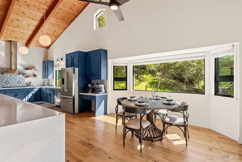 Detail Gallery Image 20 of 58 For 913 Valley View Dr, Healdsburg,  CA 95448 - 3 Beds | 3 Baths