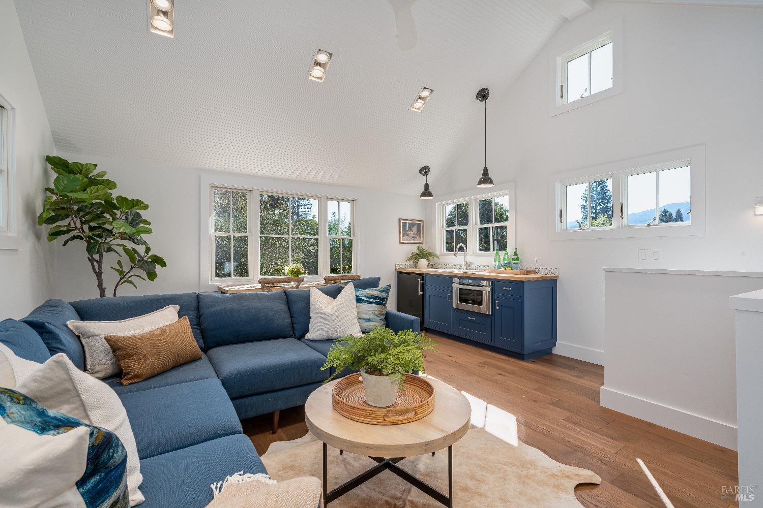 Detail Gallery Image 57 of 69 For 1651 Spring Mountain Rd, Saint Helena,  CA 94574 - 6 Beds | 4/1 Baths