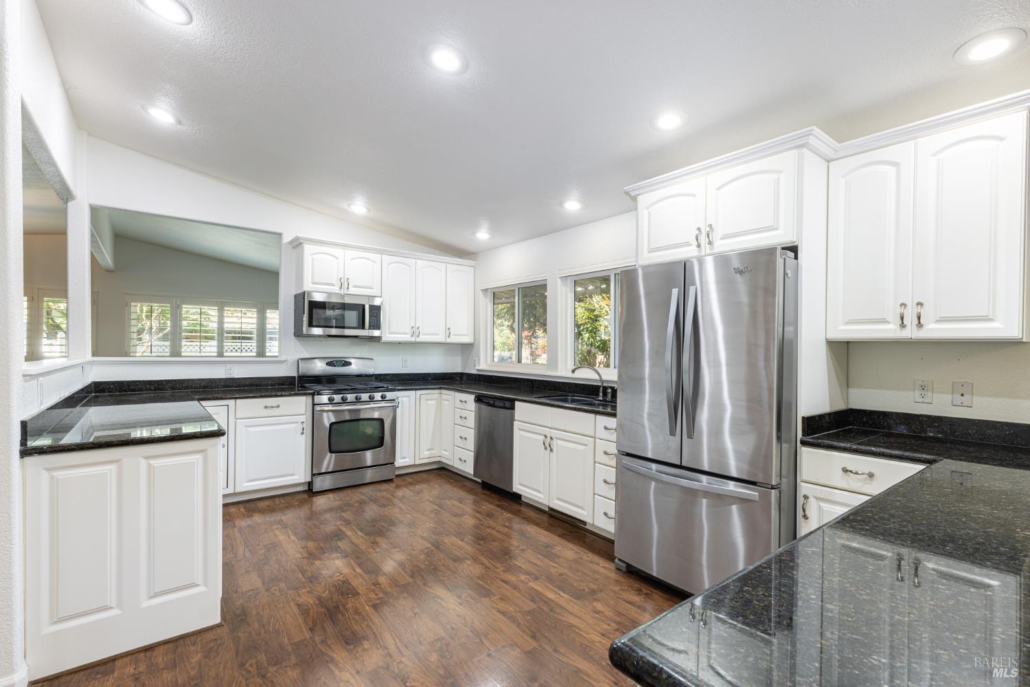 Detail Gallery Image 9 of 31 For 7 San Juan Ct, Saint Helena,  CA 94574 - 2 Beds | 2 Baths