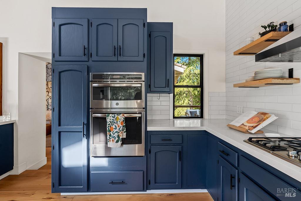 Detail Gallery Image 25 of 58 For 913 Valley View Dr, Healdsburg,  CA 95448 - 3 Beds | 3 Baths