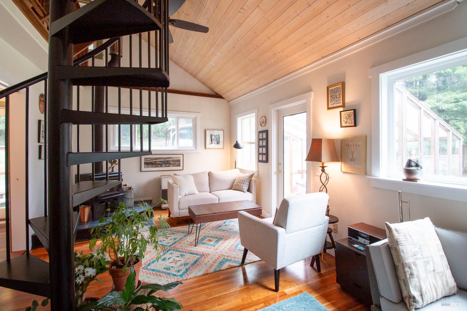 Detail Gallery Image 24 of 55 For 10901 Gurley Ln, Mendocino,  CA 95460 - 2 Beds | 1/1 Baths