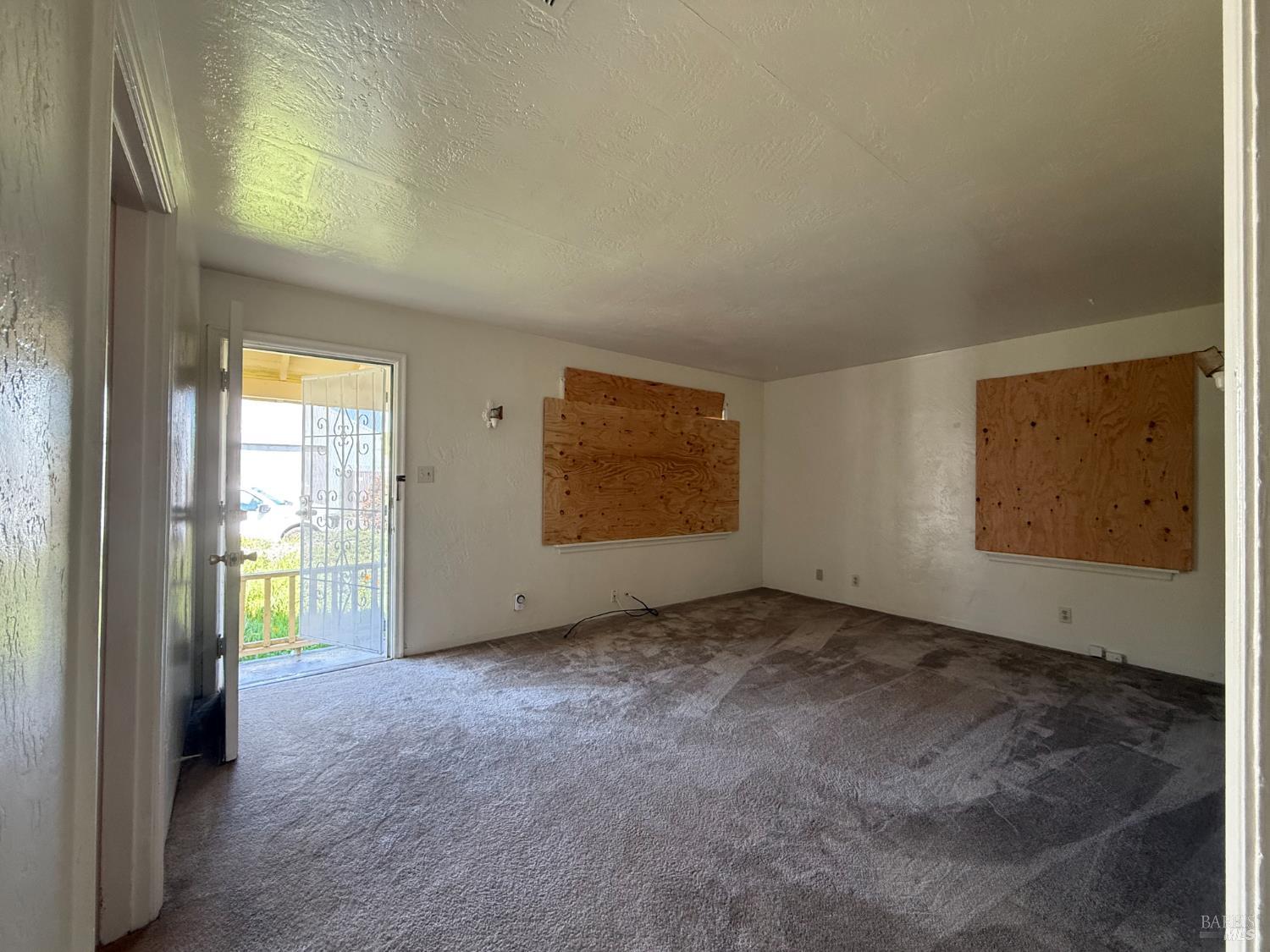 Detail Gallery Image 5 of 19 For 1035 Virginia St, Vallejo,  CA 94590 - 2 Beds | 1 Baths