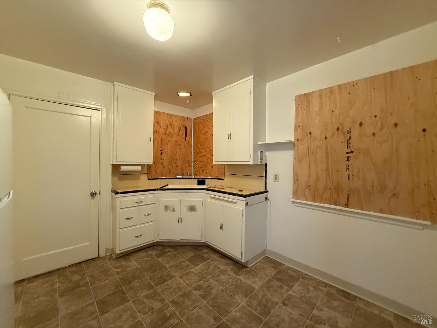 Detail Gallery Image 11 of 19 For 1035 Virginia St, Vallejo,  CA 94590 - 2 Beds | 1 Baths