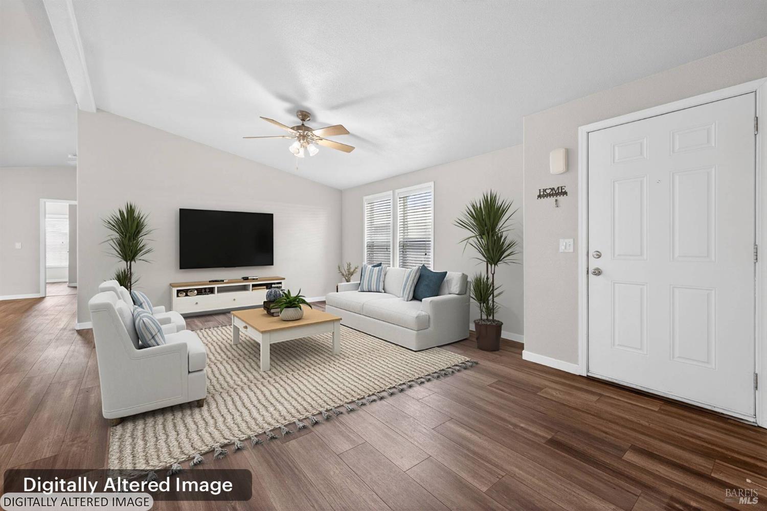 Detail Gallery Image 6 of 45 For 24 Leisure Park Cir, Santa Rosa,  CA 95401 - 4 Beds | 2 Baths