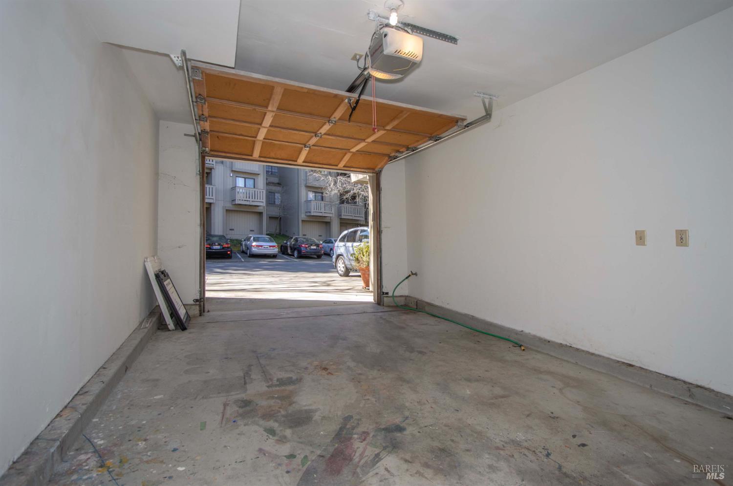 Detail Gallery Image 30 of 30 For 230 Pelican Ln, Novato,  CA 94949 - 3 Beds | 2/1 Baths