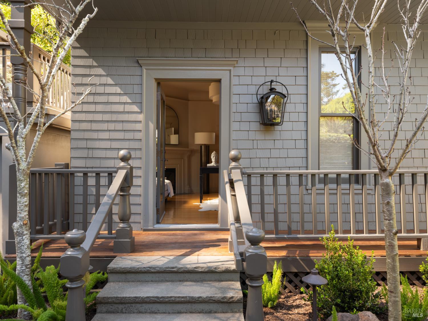 Detail Gallery Image 30 of 41 For 8 Laurel St, Mill Valley,  CA 94941 - 6 Beds | 4/1 Baths