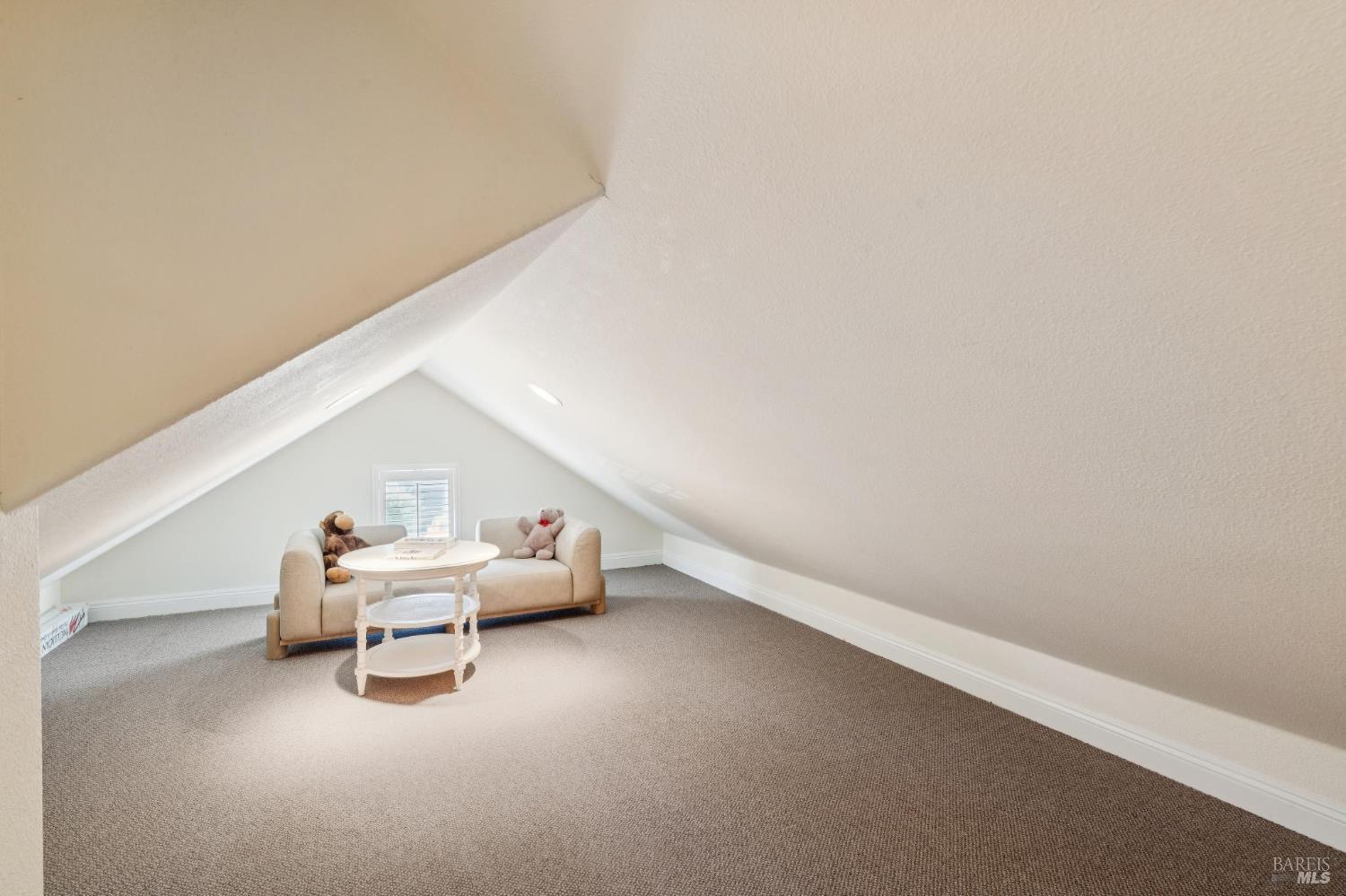 Detail Gallery Image 31 of 55 For 1710 Reynard Ln, Calistoga,  CA 94515 - 3 Beds | 2/1 Baths