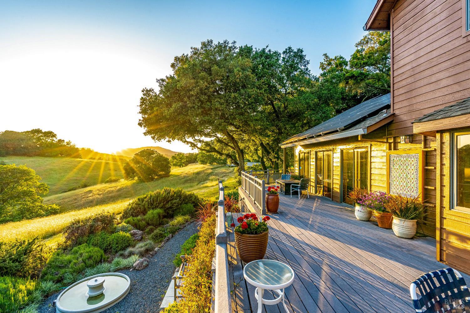 Detail Gallery Image 8 of 45 For 10601 Slattery Rd, Glen Ellen,  CA 95442 - 3 Beds | 2 Baths