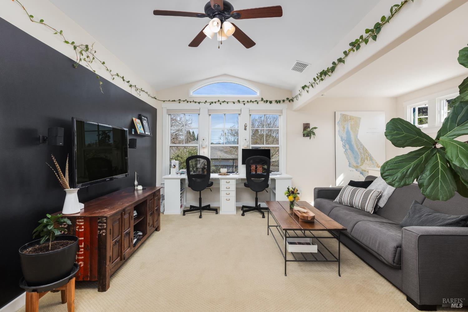 Detail Gallery Image 28 of 31 For 200 Alderbrook Dr, Santa Rosa,  CA 95405 - 4 Beds | 3/1 Baths