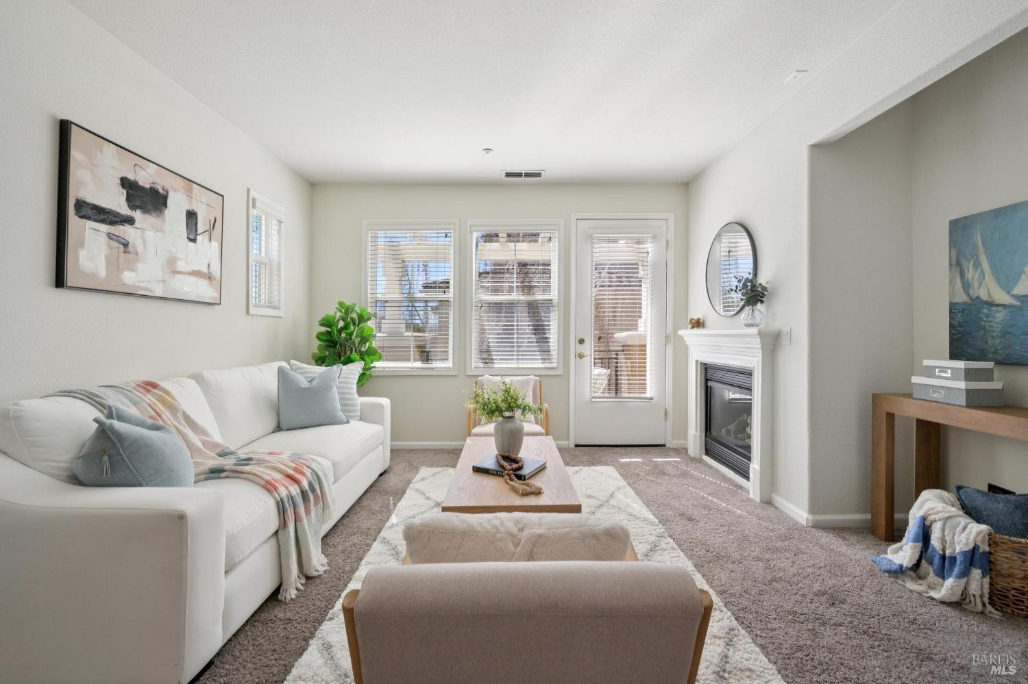 Detail Gallery Image 7 of 43 For 4302 Keegan St, Dublin,  CA 94568 - 3 Beds | 3 Baths