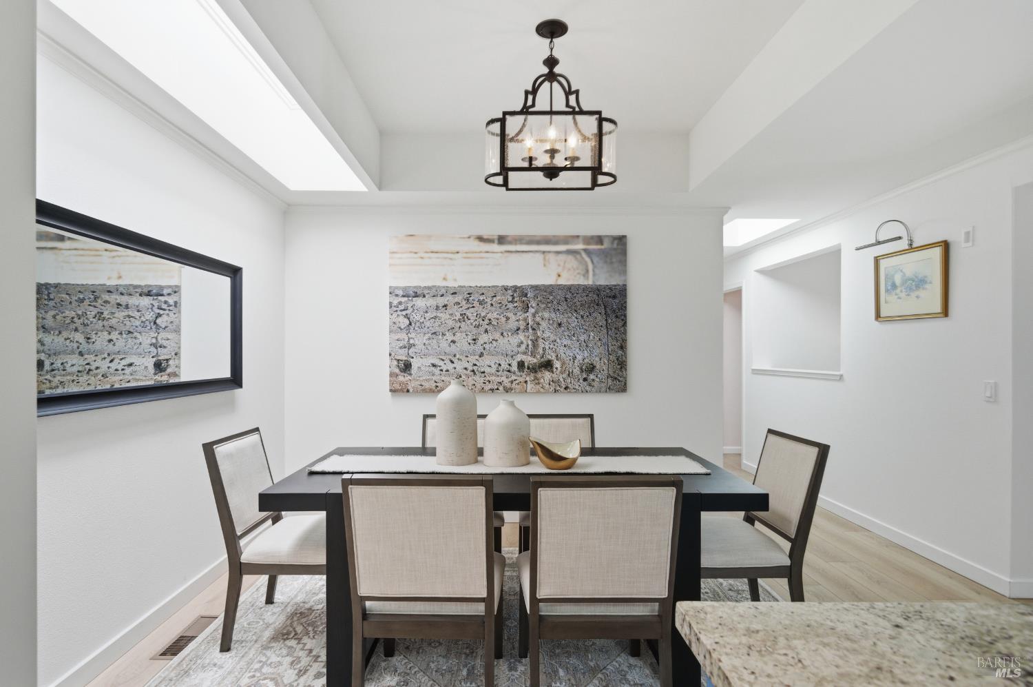 Detail Gallery Image 9 of 45 For 533 Carnation Ct, Sonoma,  CA 95476 - 2 Beds | 2 Baths