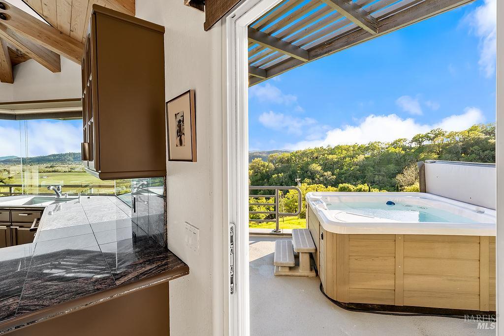 Detail Gallery Image 18 of 55 For 23121 Vineyard Rd, Geyserville,  CA 95441 - 3 Beds | 2 Baths