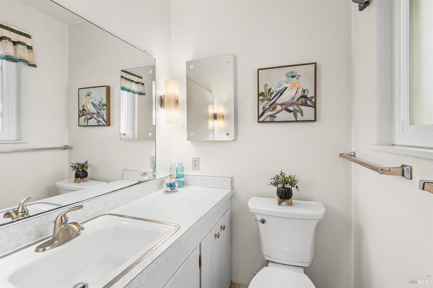 Detail Gallery Image 24 of 43 For 2241 Marsh Rd, Santa Rosa,  CA 95403 - 3 Beds | 1/1 Baths
