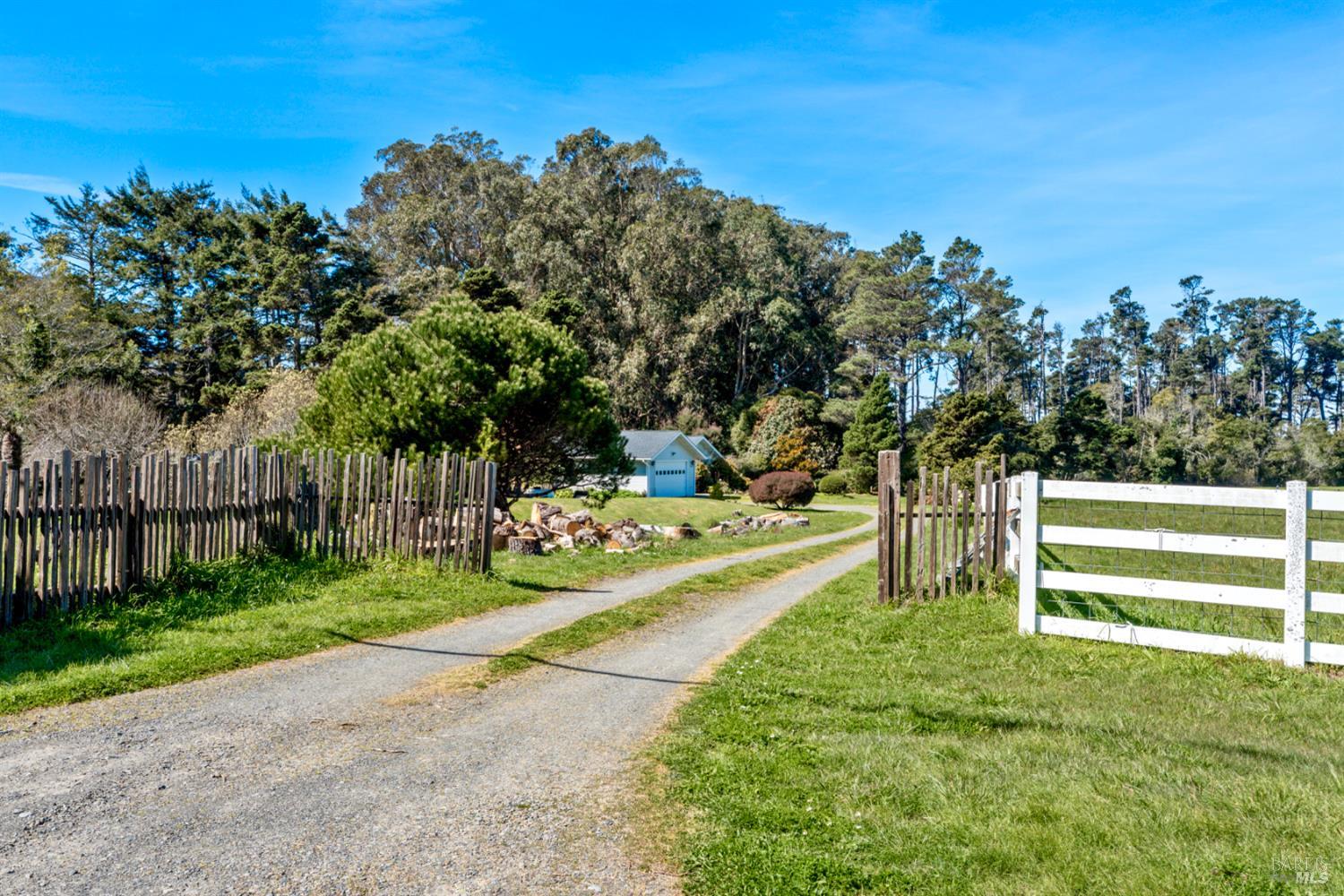 Detail Gallery Image 27 of 29 For 18070 Ocean Dr, Fort Bragg,  CA 95437 - 3 Beds | 2/1 Baths