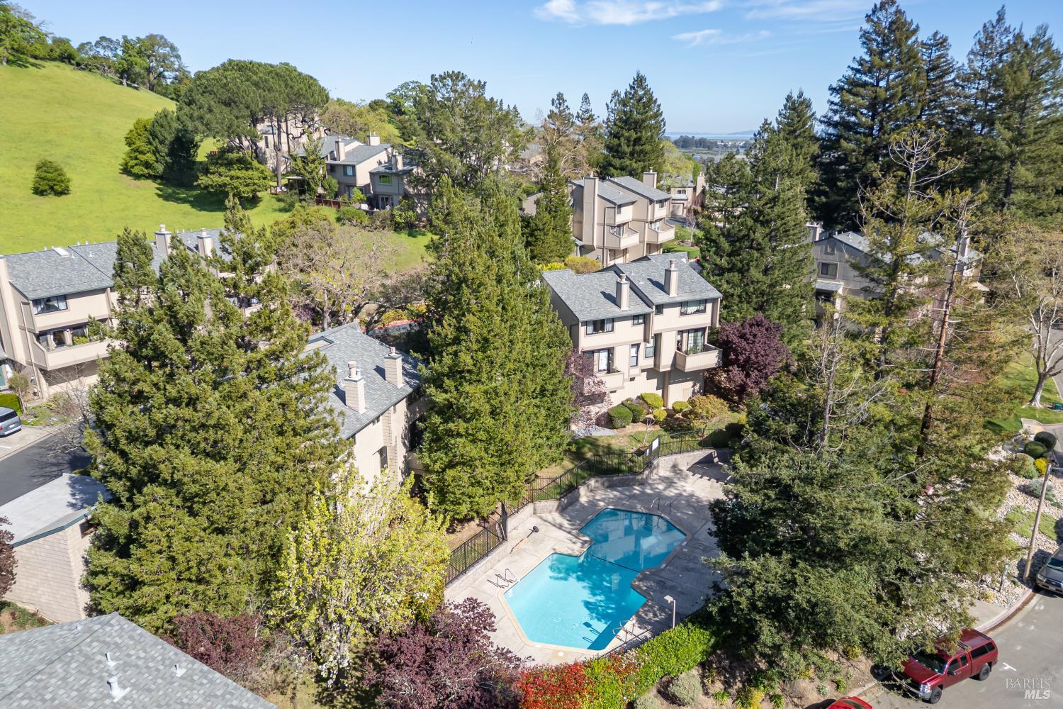 Detail Gallery Image 32 of 36 For 27 Mariposa Ln, Novato,  CA 94947 - 3 Beds | 2/1 Baths