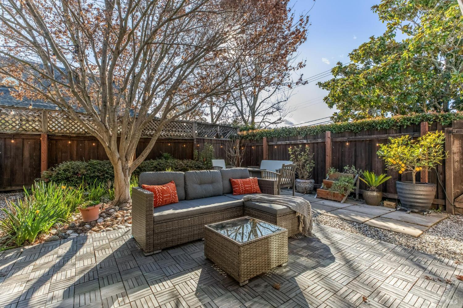 Detail Gallery Image 41 of 50 For 920 5th St #D,  Sonoma,  CA 95476 - 2 Beds | 2 Baths