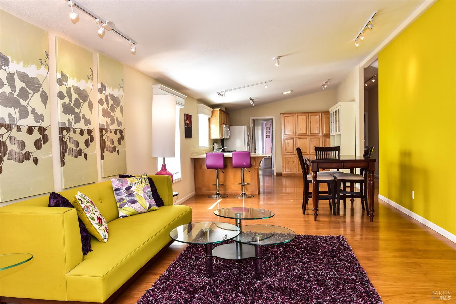 Detail Gallery Image 18 of 39 For 45 International Blvd, Sonoma,  CA 95476 - 2 Beds | 2 Baths