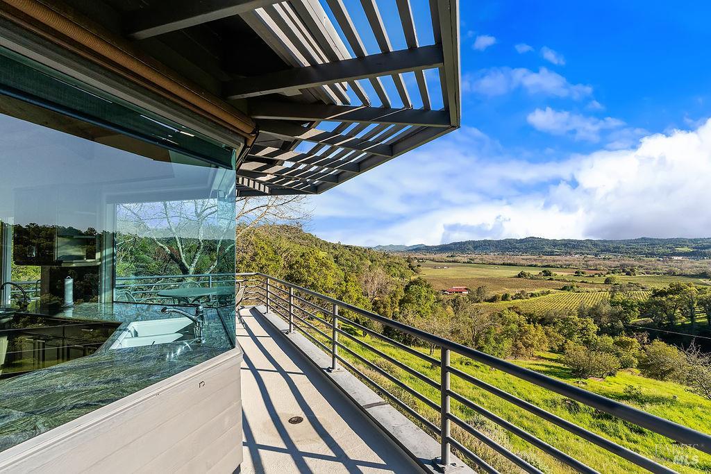 Detail Gallery Image 21 of 55 For 23121 Vineyard Rd, Geyserville,  CA 95441 - 3 Beds | 2 Baths