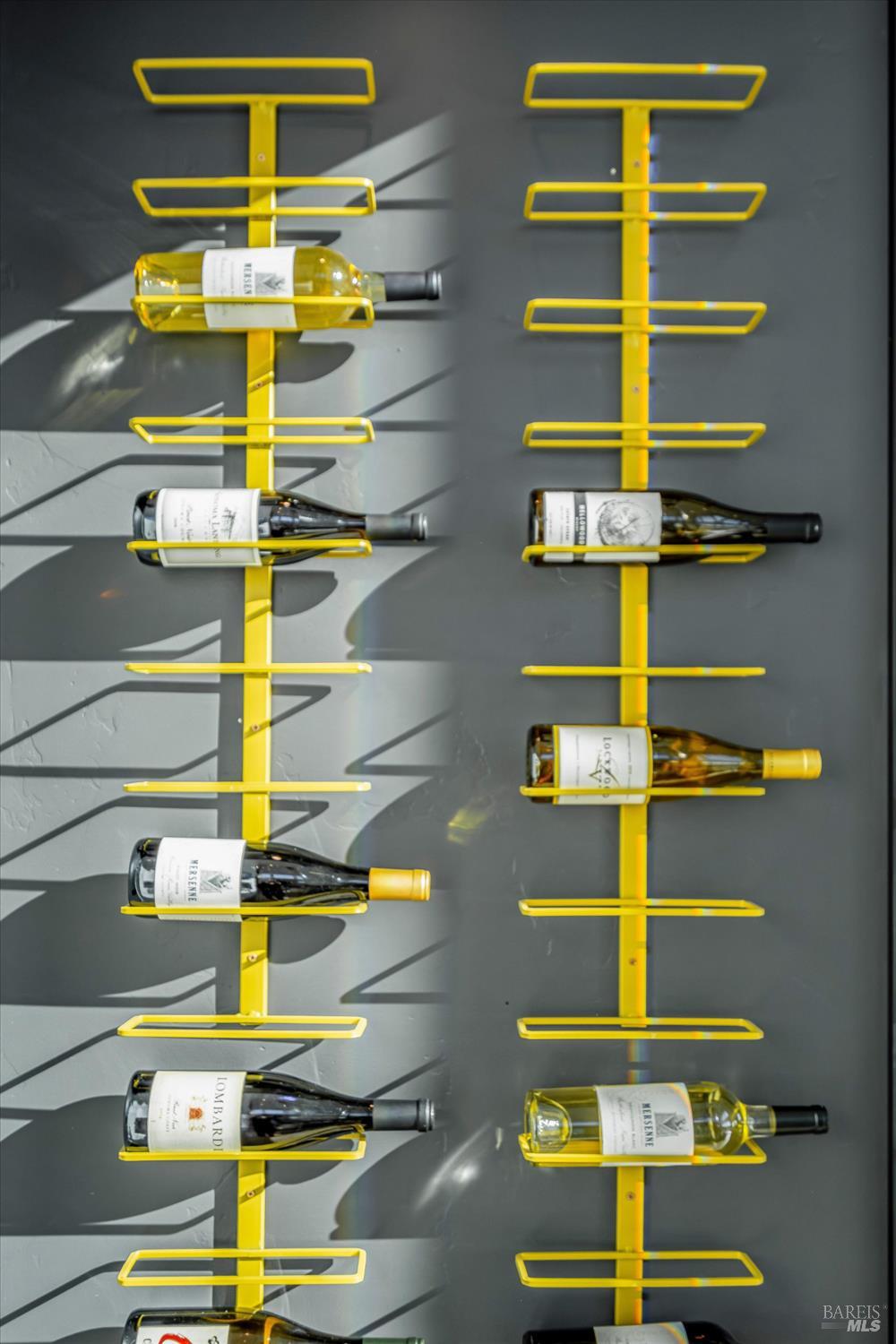 Detail Gallery Image 23 of 99 For 1580 Clear Ridge Dr, Healdsburg,  CA 95448 - 4 Beds | 4/1 Baths