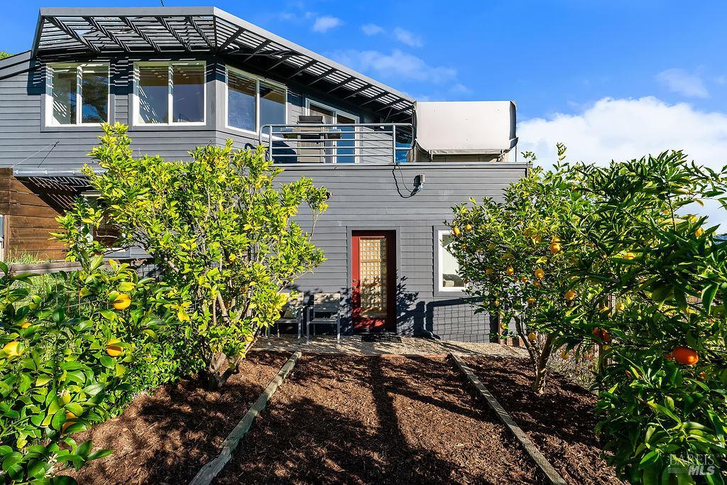 Detail Gallery Image 51 of 55 For 23121 Vineyard Rd, Geyserville,  CA 95441 - 3 Beds | 2 Baths