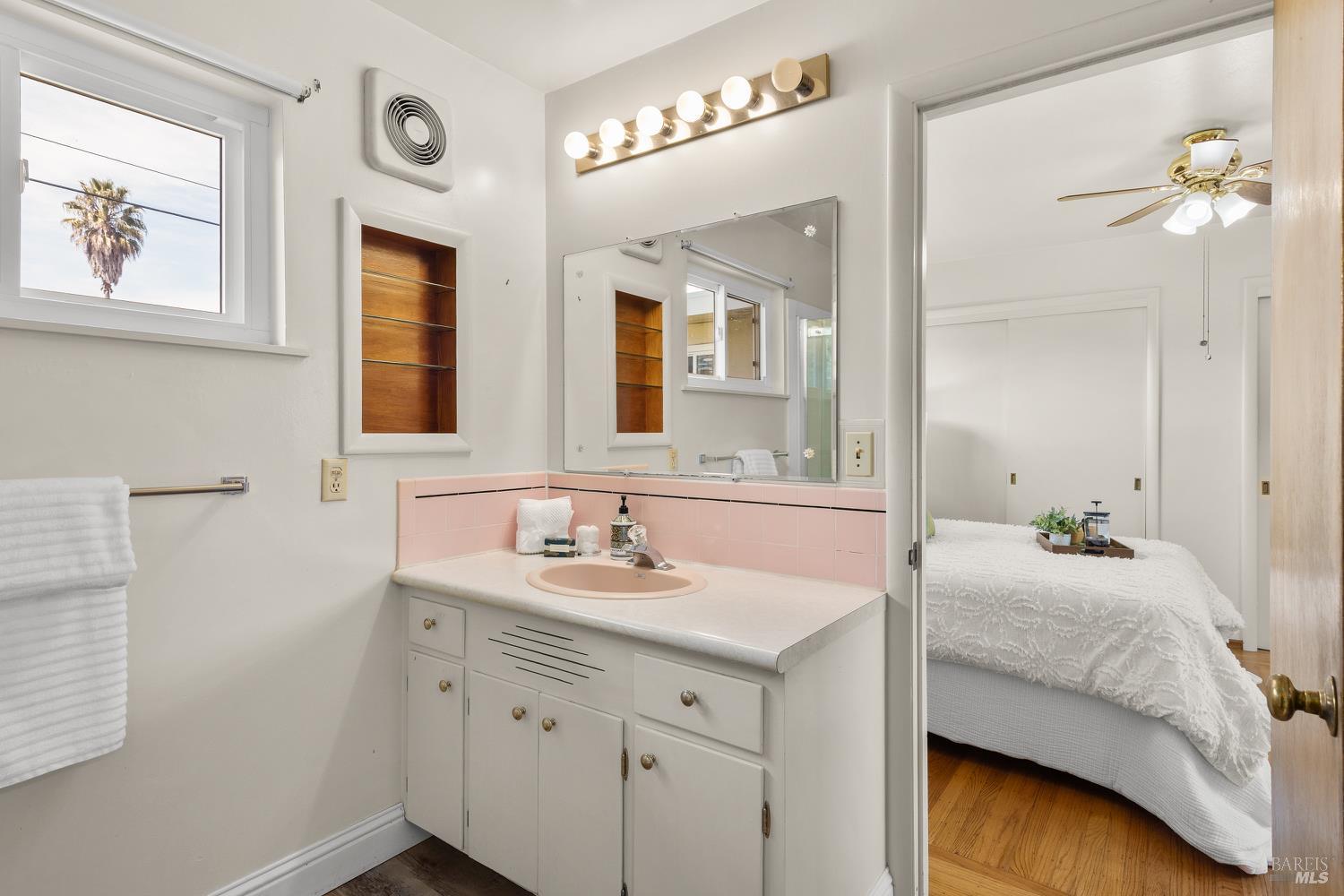 Detail Gallery Image 25 of 43 For 2241 Marsh Rd, Santa Rosa,  CA 95403 - 3 Beds | 1/1 Baths